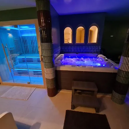 Queen With Balcony And Private Access 21h30-23h30 Coubron